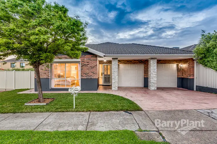 9 Pilgrim Drive, Hillside VIC 3037