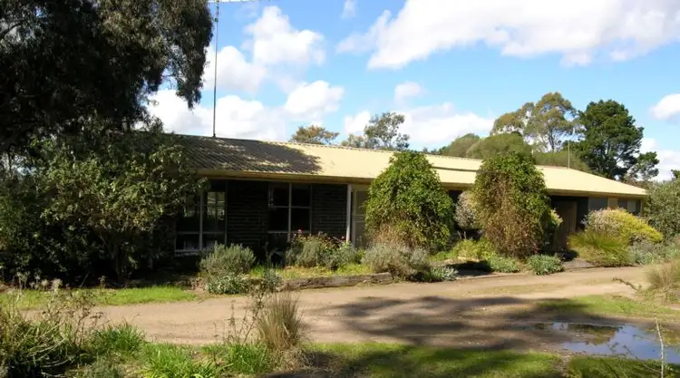 199 Redbank Road, Stratford VIC 3862