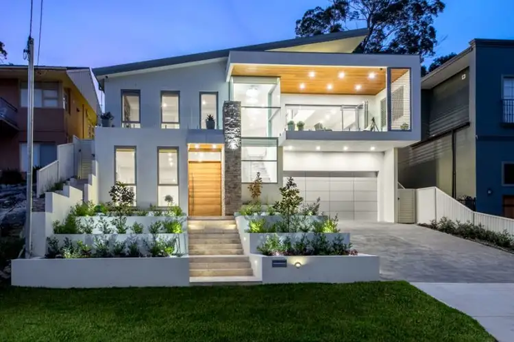 9 Booyong Avenue, Lugarno NSW 2210