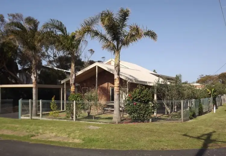 3 CORAL STREET, Cape Paterson VIC 3995