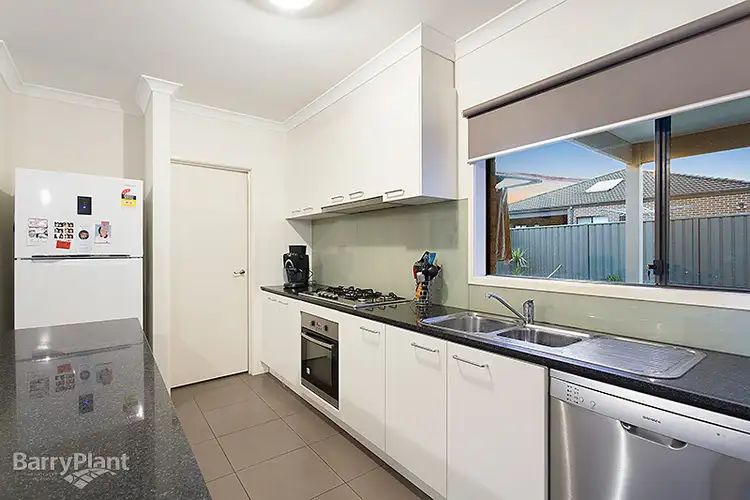 Second view of Homely house listing, 5 Buckthorn Drive, Cranbourne North VIC 3977