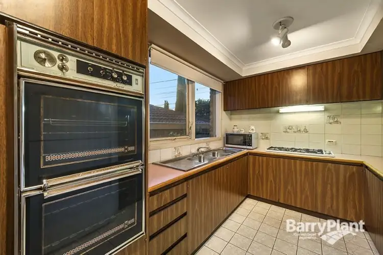Fifth view of Homely house listing, 8 The Rameo, Bundoora VIC 3083