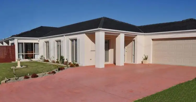 11 Sussex Court, Wonthaggi VIC 3995