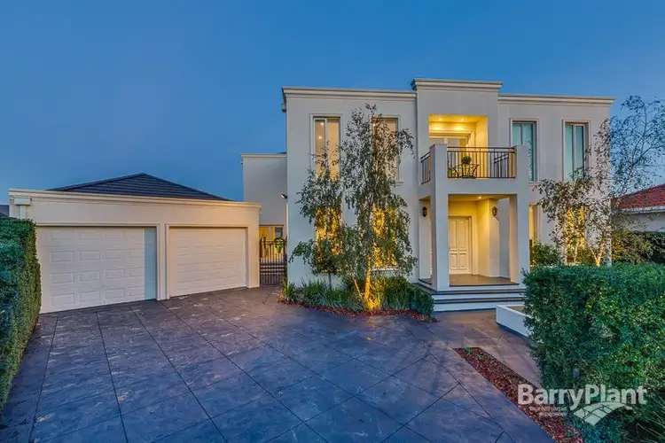 4 Sansom Court, Taylors Lakes VIC 3038