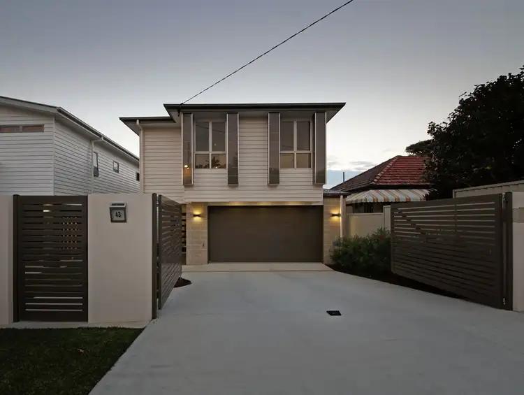 43 Nash Street, Sandgate QLD 4017