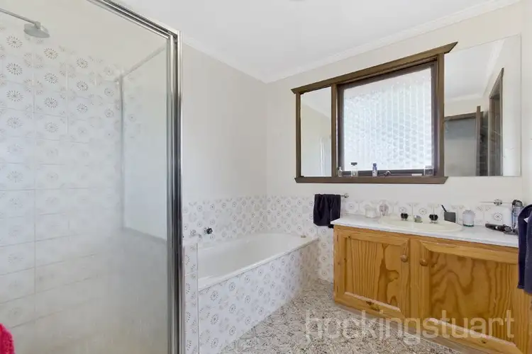 Fifth view of Homely house listing, 9 Tudor Court, Edithvale VIC 3196