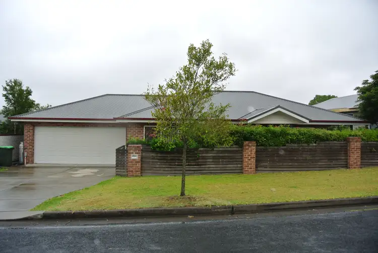 21 Chaucer Street, Beresfield NSW 2322