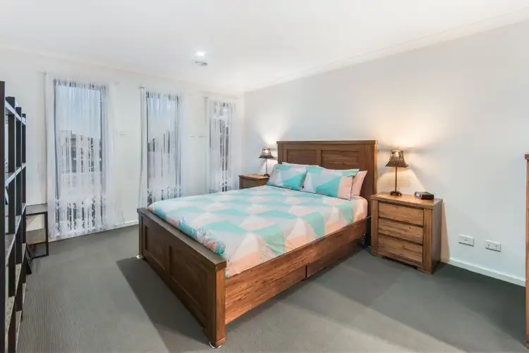 Sixth view of Homely house listing, 6 Phoenix Circuit, Brookfield VIC 3338