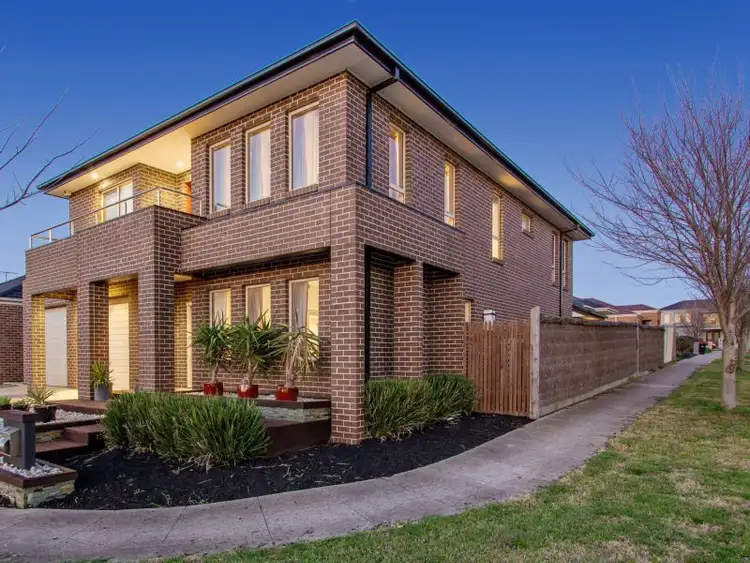 Fourth view of Homely house listing, 4 Anna Maree Place, Caroline Springs VIC 3023