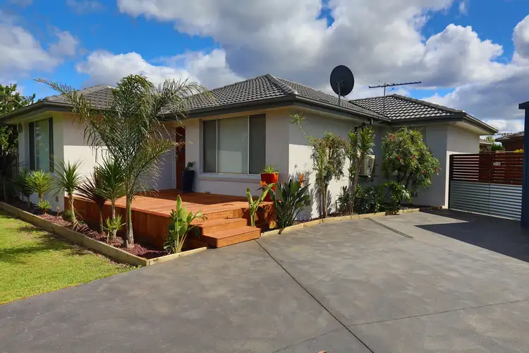 Third view of Homely house listing, 11 Jindara Court, Gladstone Park VIC 3043