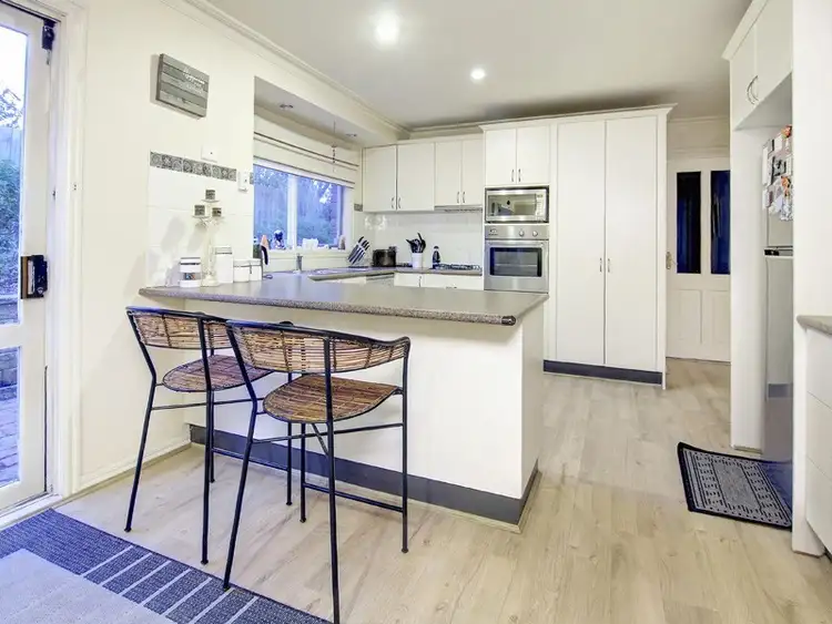 Fifth view of Homely house listing, 14 Kooluna Court, Frankston VIC 3199