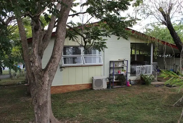 37 Blaxland Street, Eastern Heights QLD 4305