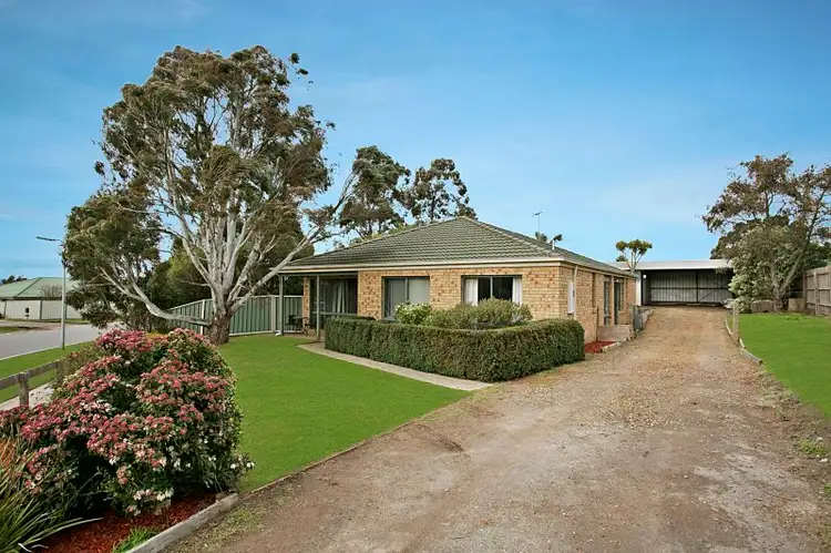37 Roulston Way, Wallan VIC 3756