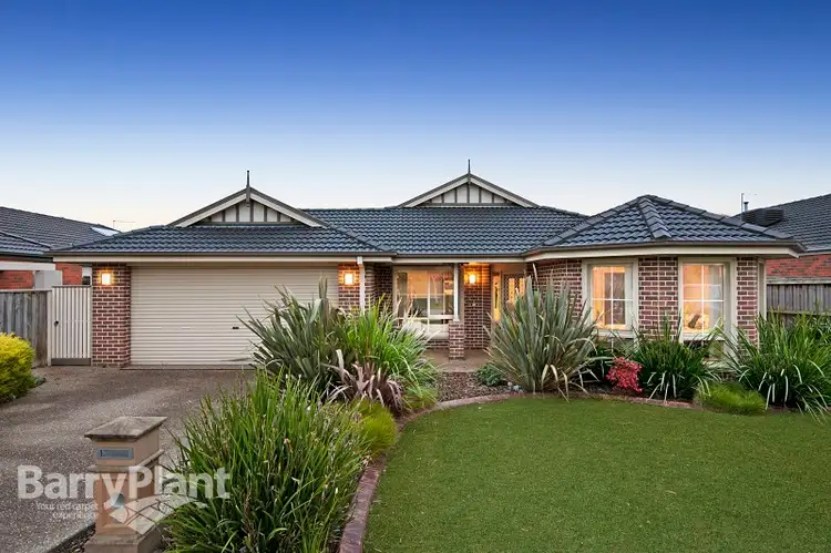 15 Norwich Drive, Berwick VIC 3806