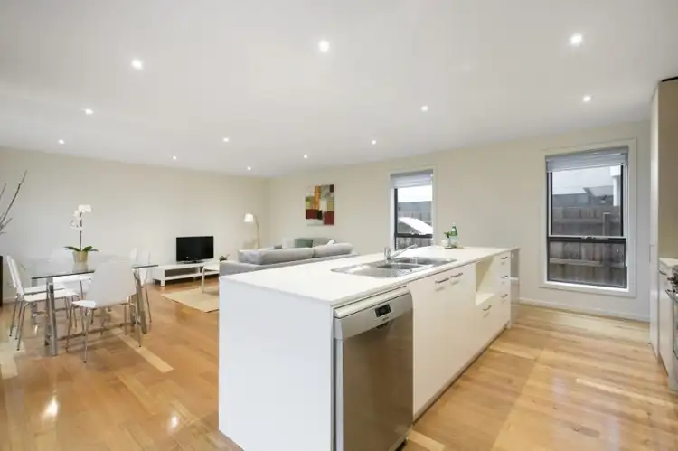 Fourth view of Homely house listing, 18 Magenta Court, Mount Waverley VIC 3149