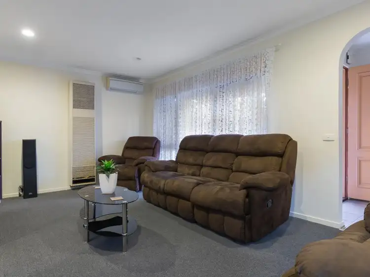 Second view of Homely unit listing, 7/1 Maxine Court, Mount Waverley VIC 3149