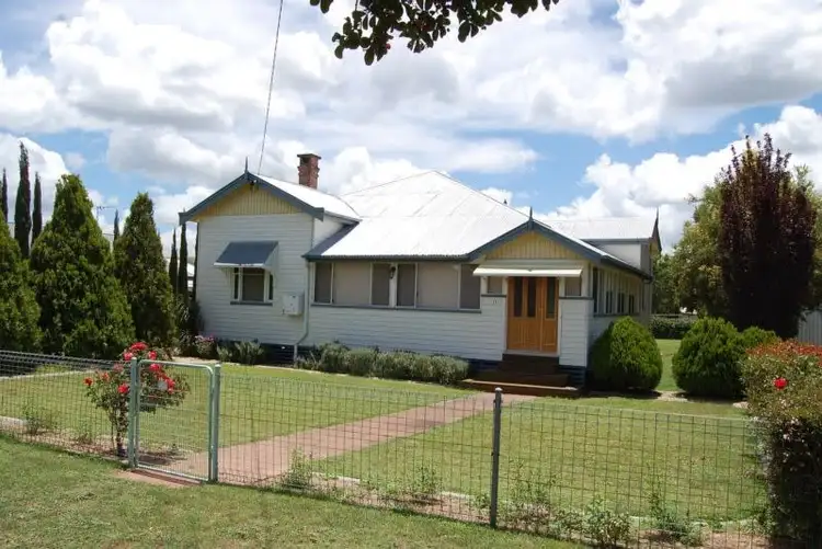 71 Pratten Street, Warwick QLD 4370