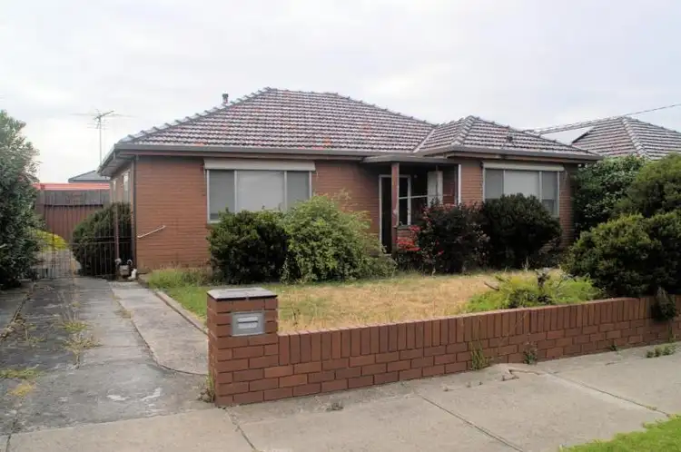 Second view of Homely house listing, 8 Sadie Street, Glenroy VIC 3046