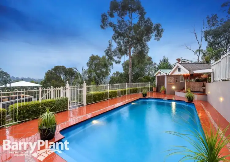 5 Narrawa Close, Eltham VIC 3095