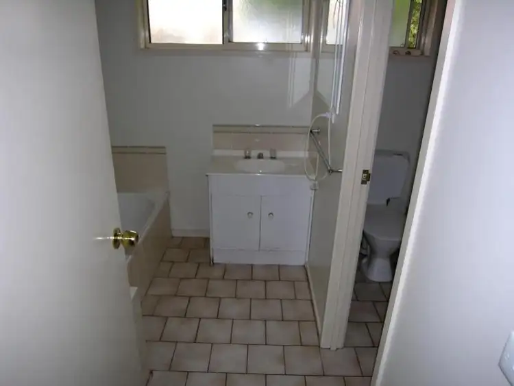 Sixth view of Homely unit listing, 10/27 Trood Street, Sale VIC 3850