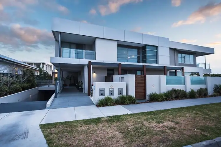 Second view of Homely townhouse listing, 3/8 BonaVista Avenue, Aspendale VIC 3195