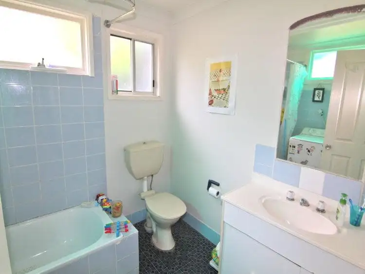 Sixth view of Homely house listing, 66 View Pde, Saratoga NSW 2251