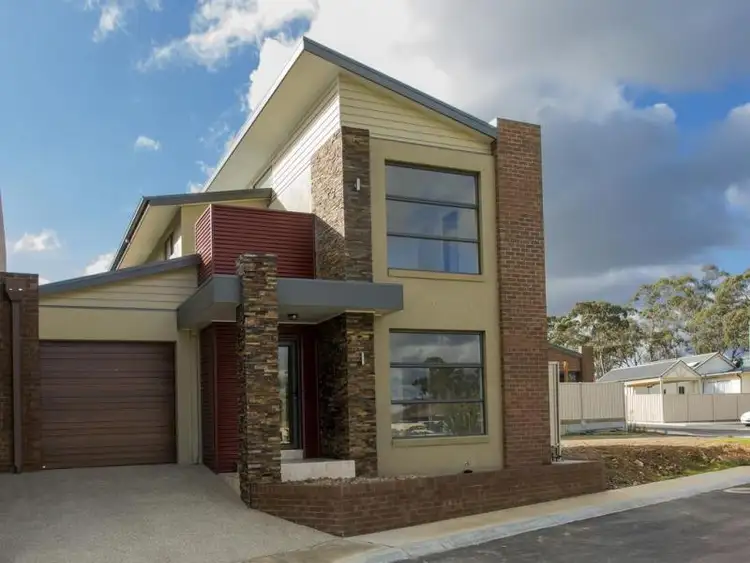 Main view of Homely house listing, 1/23 Alexander Street, Kangaroo Flat VIC 3555