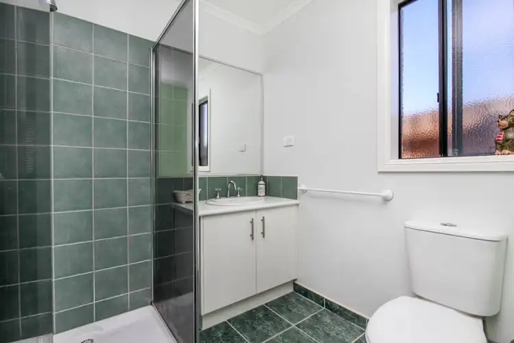 Seventh view of Homely house listing, 19 Fingleton Crescent, Sunbury VIC 3429