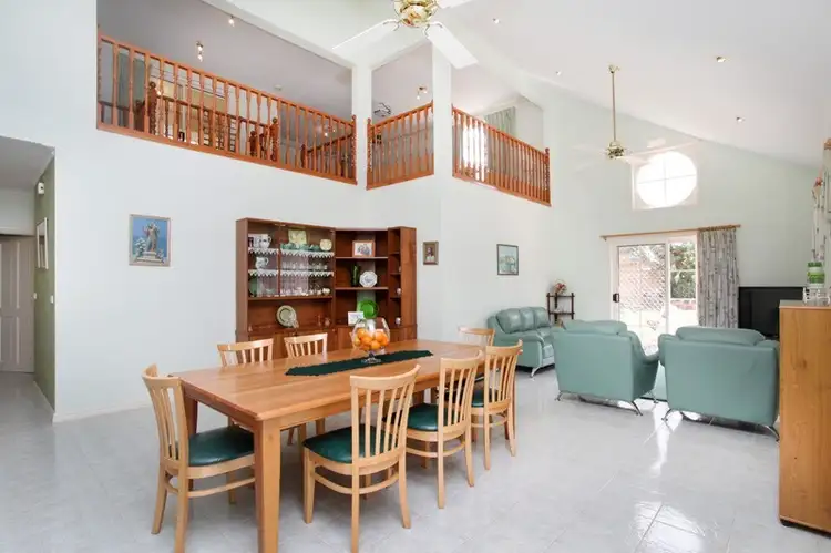 8 Kensington Court, Greenvale VIC 3059