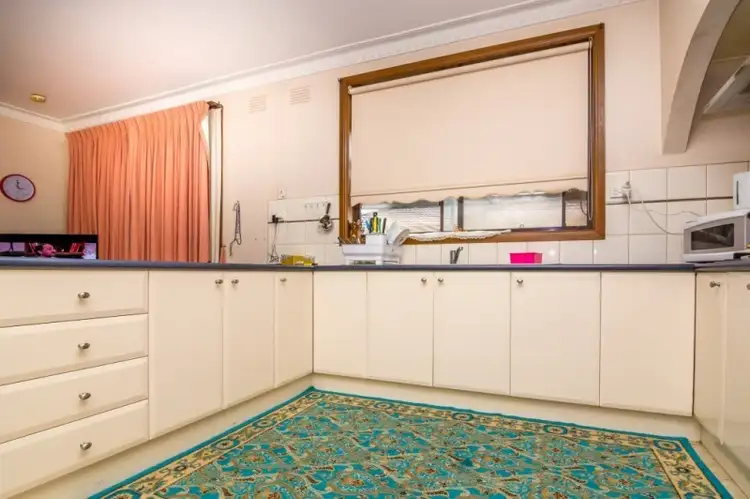 Second view of Homely house listing, 8 Michelle Close, Thomastown VIC 3074