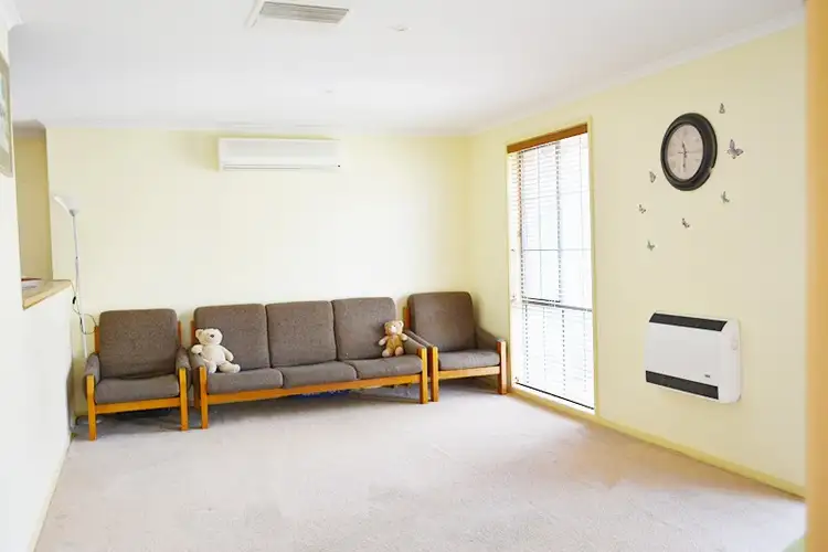 Seventh view of Homely house listing, 2/8 Semmens Crescent, Mildura VIC 3500
