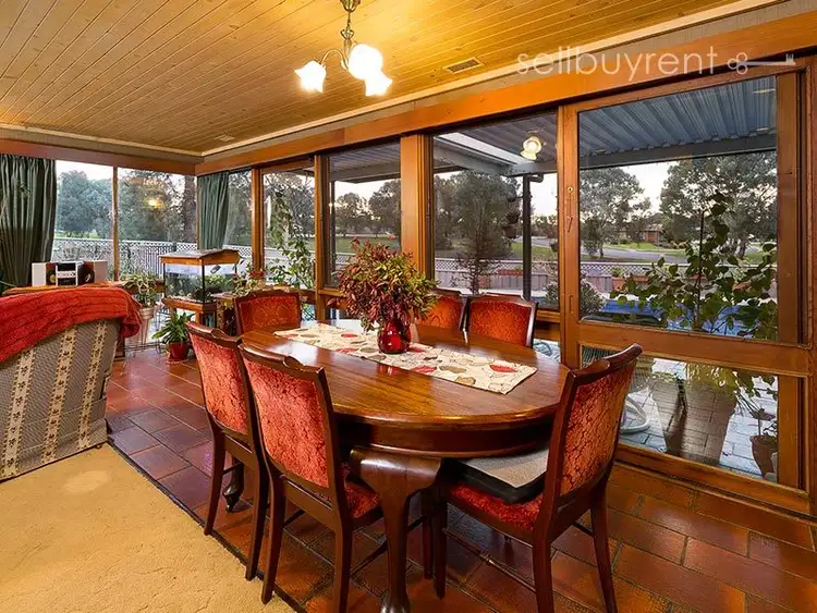 Fifth view of Homely house listing, 6 BUNTZ COURT, Wodonga VIC 3690