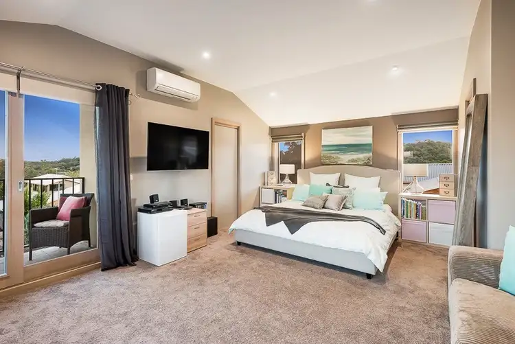 Fifth view of Homely house listing, 1 Hollyoak Rise, Eltham North VIC 3095