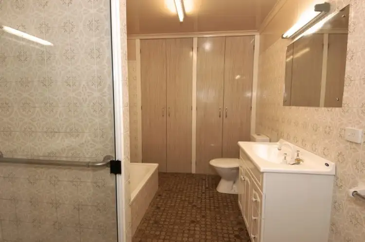 Fifth view of Homely house listing, 32 Toowoomba Road, Oakey QLD 4401