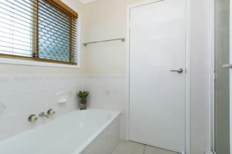 Sixth view of Homely house listing, 2/35 Kingston Drive, Flinders View QLD 4305