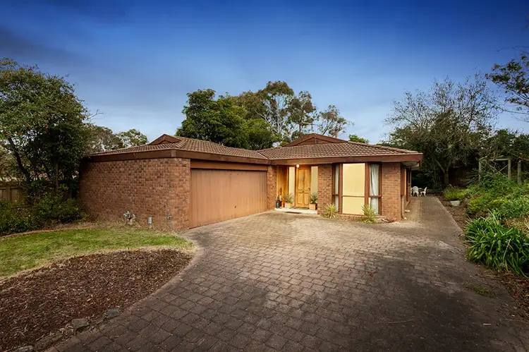 Second view of Homely house listing, 8 Meadow Place, Templestowe VIC 3106