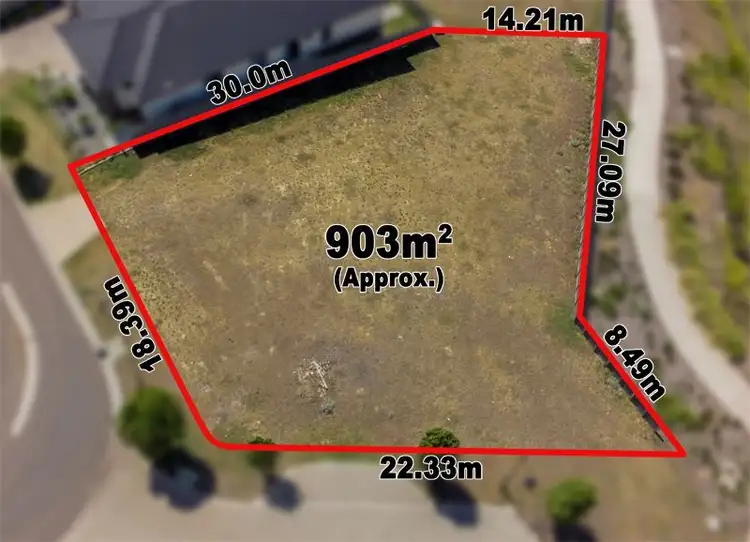 16 McLaren Chase, Caroline Springs VIC 3023