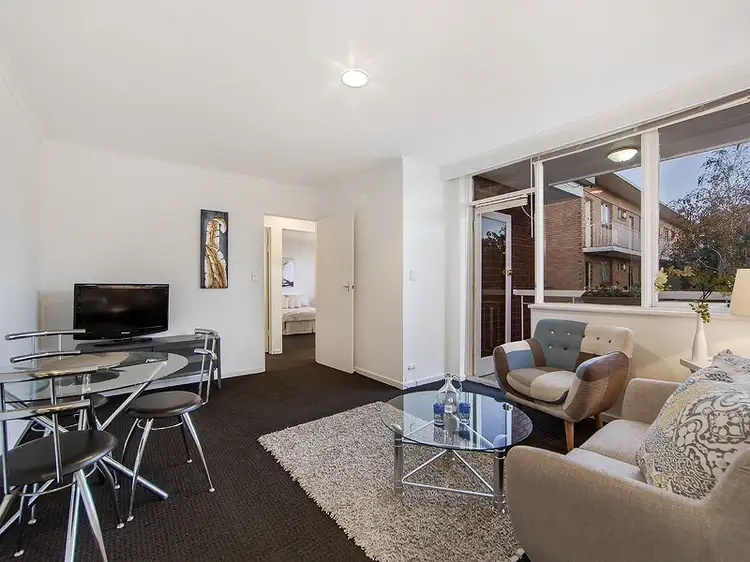 10/24 Eldridge Street, Footscray VIC 3011