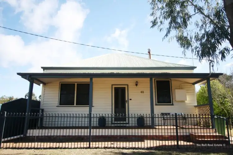 43 Charles Street, Abermain NSW 2326