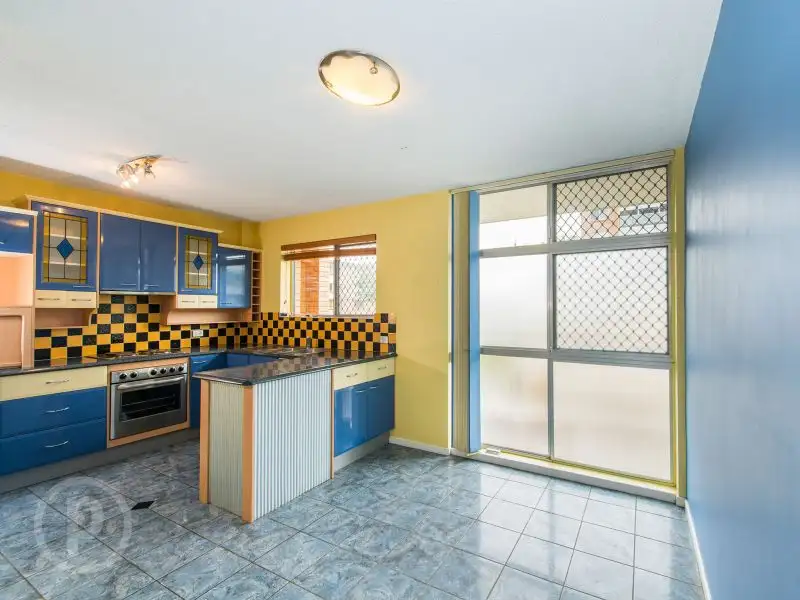 Main view of Homely unit listing, 4/53 Rialto Street, Coorparoo QLD 4151