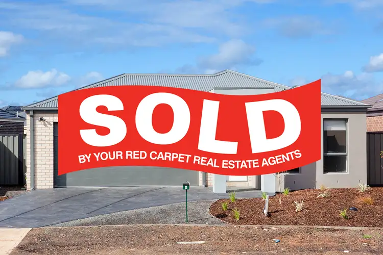 8 Vicky Court, Point Cook VIC 3030