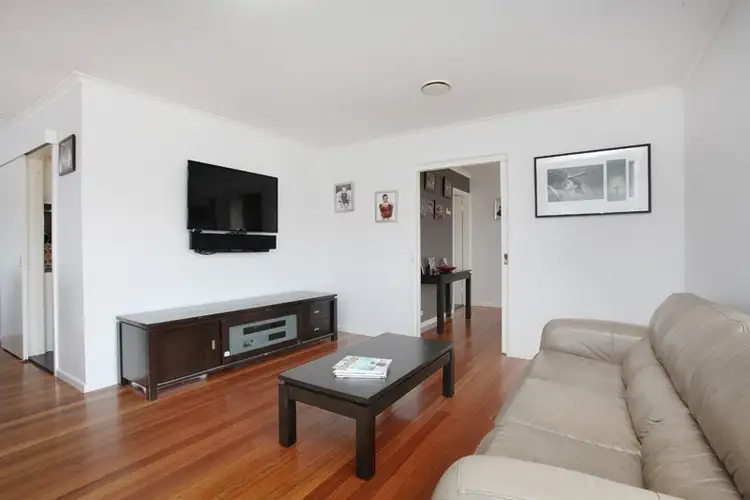 Fourth view of Homely house listing, 7 Aylesbury Crescent, Gladstone Park VIC 3043