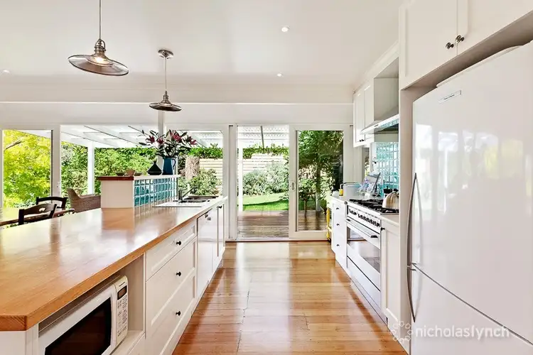 60 Walkers Road, Mount Eliza VIC 3930