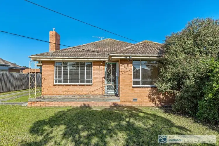 15 Finley Road, Altona VIC 3018