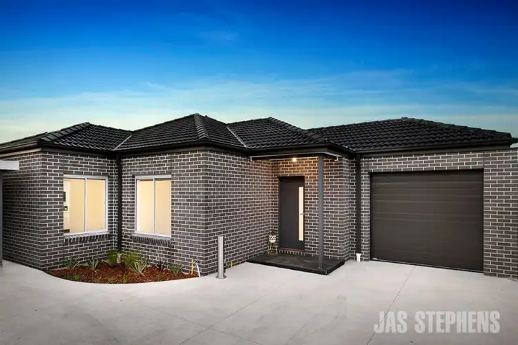 Main view of Homely unit listing, 2/30 Vernon Crescent, Sunshine West VIC 3020