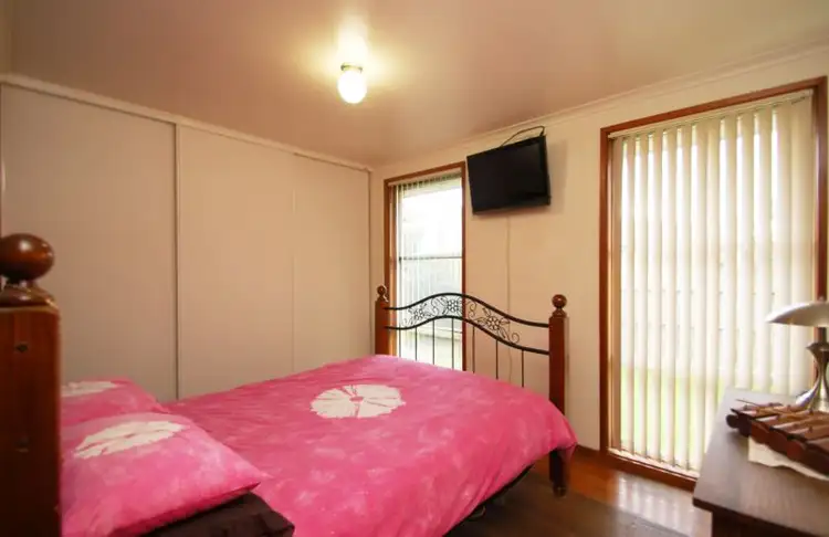 Seventh view of Homely house listing, 17 Ventnor Crescent, Coolaroo VIC 3048