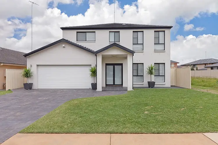 114 Ridgetop Drive, Glenmore Park NSW 2745