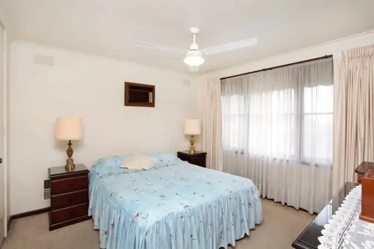 Sixth view of Homely house listing, 4 Bradford Close, Gladstone Park VIC 3043
