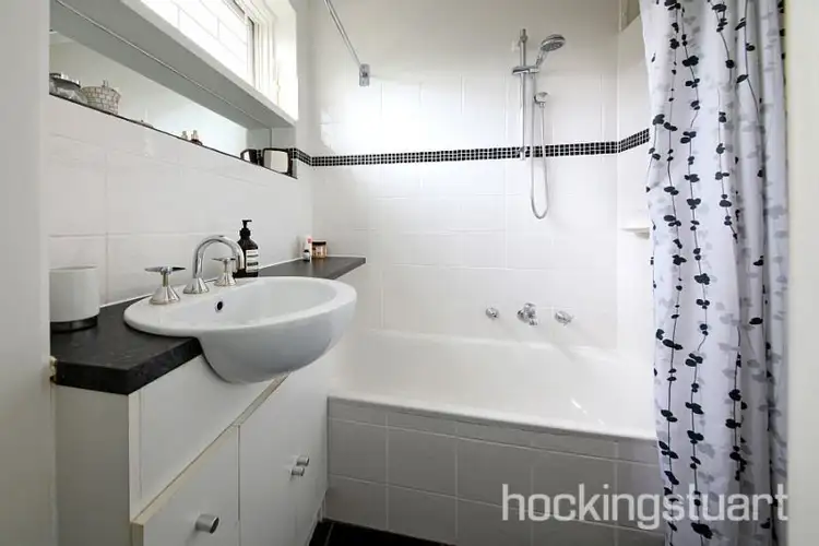 Fifth view of Homely apartment listing, 4/8 Rosstown Road, Carnegie VIC 3163