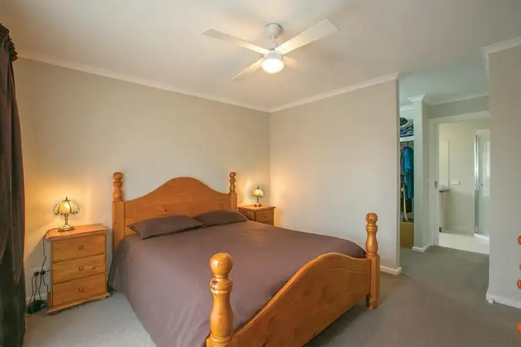 Fifth view of Homely unit listing, 4/88 Birdwood Avenue, Sebastopol VIC 3356
